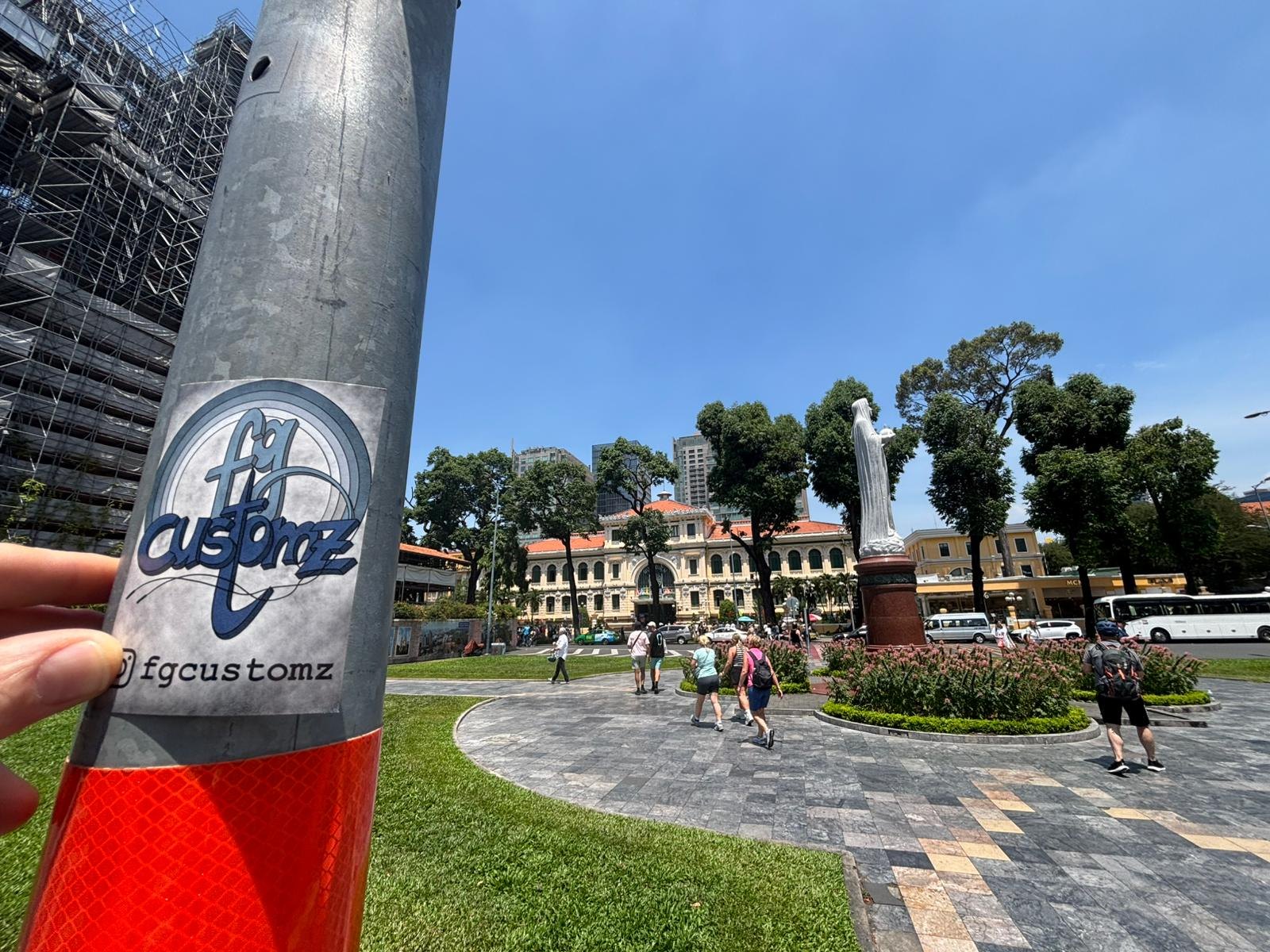 E bike Tour durch Saigon und wir werden durch die ehemaligen Besatzer ( franzosen) an die alte Heimat erinnert